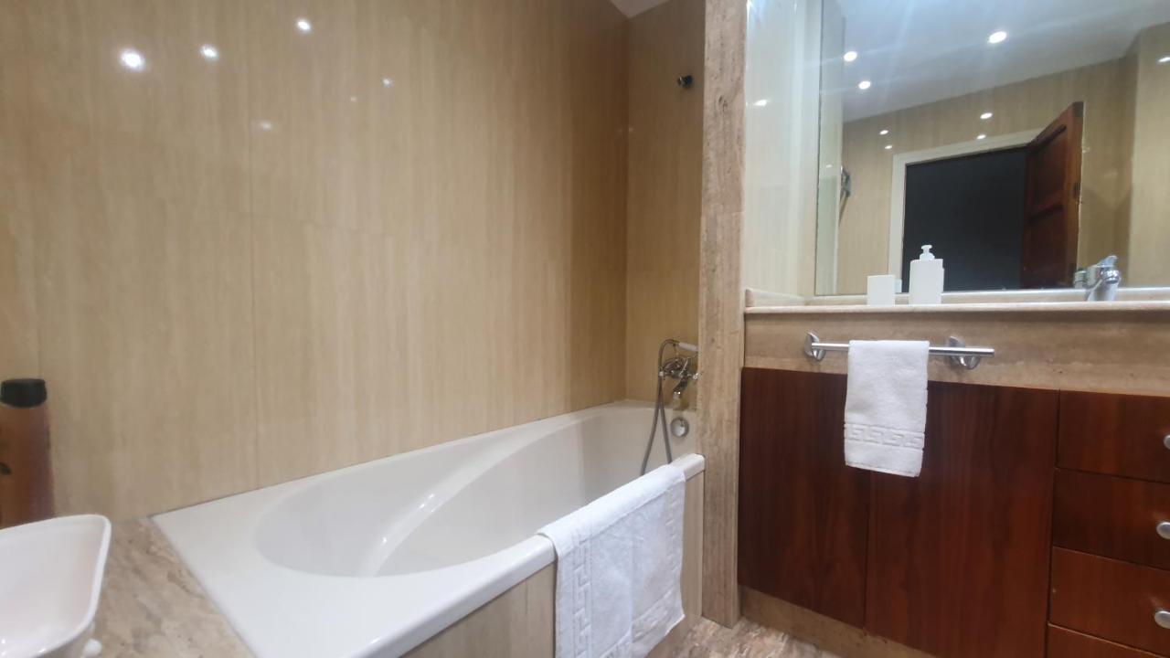 Apartamento Qhawana Begoña - Pisazo con garaje, Wifi en Begoña Gijón Exterior foto